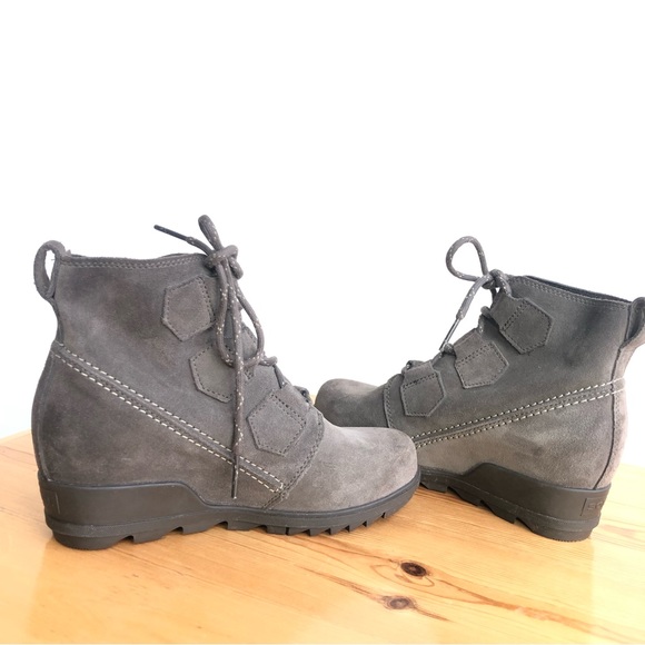 SOREL - Women's Evie Lace Waterproof Suede Ankle Bootie | 7 - Picture 11 of 15